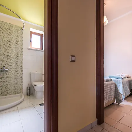 Emerald Deluxe Apartment
